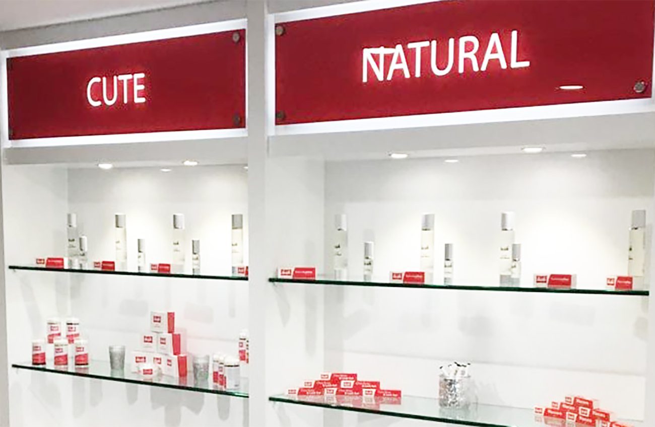 Amazing Lash Studio 3C Store Fixtures